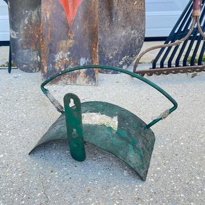 Yard Tools ~ Lot Of 12