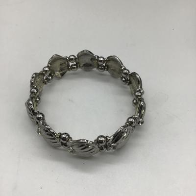 One size seashell bracelet