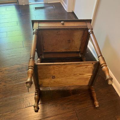 One Drawer Wooden Side Table (LR-RG)