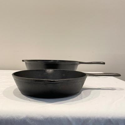 Cast Iron Chicken Fryer and #5 Pans (DR-SS)