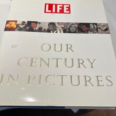 Photography Books & More (LR-RG)