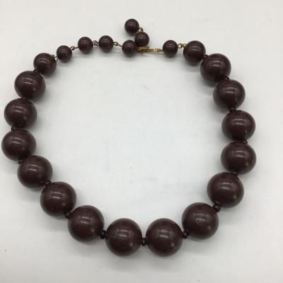 Vintage brown beaded necklace