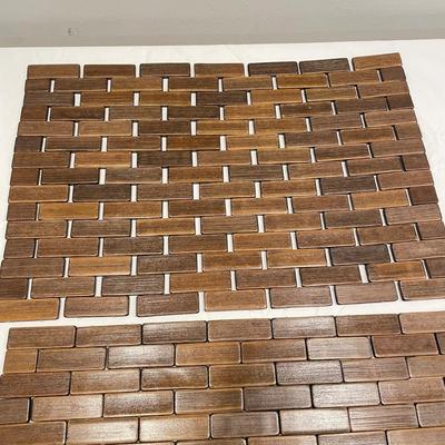 Wood Placemats w/ 8-Person OneidaCraft Flatware Set (DR-SS)