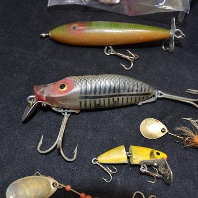 Lot of Vintage Fishing Lures