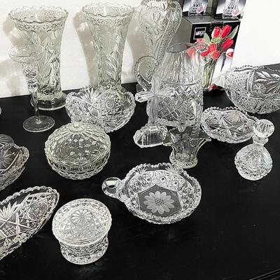 24 Piece Assorted Crystal / Glassware