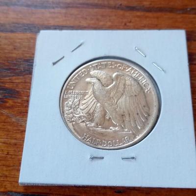 LOT 83 1941 SILVER STANDING LIBERTY HALF DOLLAR