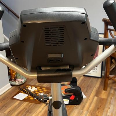 Spirit CU800 Upright Exercise Bike (S-RG)