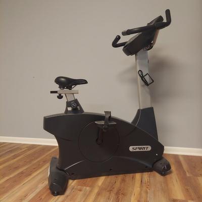 Spirit CU800 Upright Exercise Bike (S-RG)