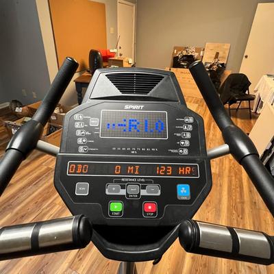 Spirit CU800 Upright Exercise Bike (S-RG)