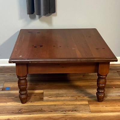 Mastercraft Wooden Coffee Table (S-RG)