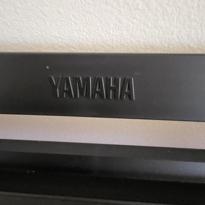 Yamaha PSR-37 Keyboard on Stand