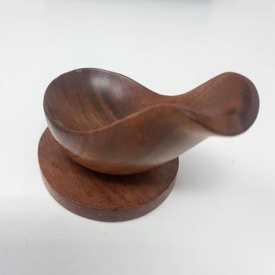 Dunmore Tobacco Pipe and Teak Pipe Rest