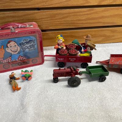 Howdy Doody box and Campbell soup trailer
