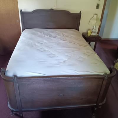 LOT 6: Vintage Wood Bed Frame with Curved Footboard