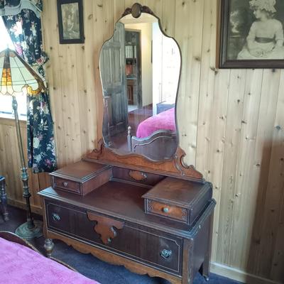 LOT 17: Vintage Vanity & Mirror- Dove Tails & Wooden Casters, Miron Furniture Co., Plainfield NJ