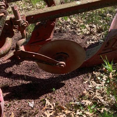 LOT:57: Antique/Vintage Red Farming Plow