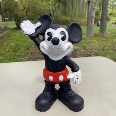 LOT 200: Vintage Cast Iron Mickey Mouse Bank