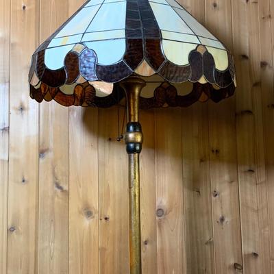 LOT 246: Vintage Wooden Floor Lamp w/Stained Glass Shade
