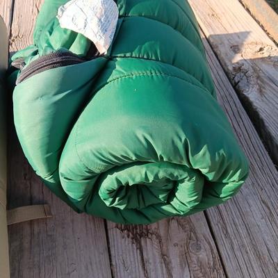 Dupont Dacron Hollofil808 sleeping bag with Dillon Precision bedroll cushion