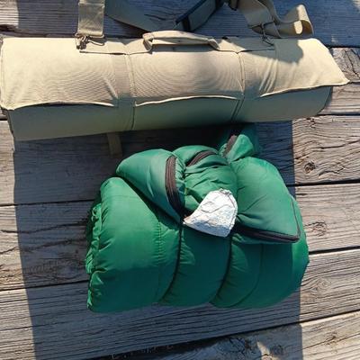 Dupont Dacron Hollofil808 sleeping bag with Dillon Precision bedroll cushion