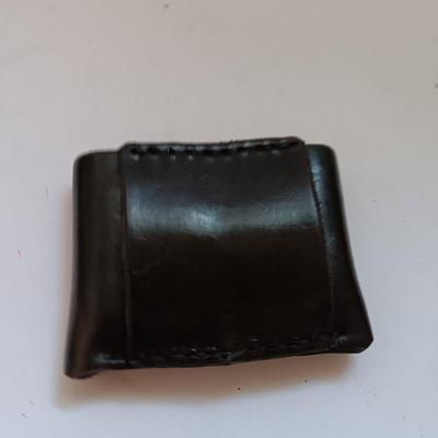 Leather pistol holster with leather magazine pouch
