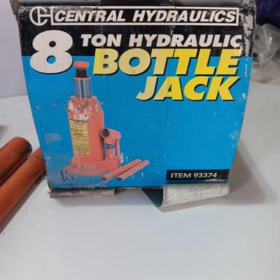 Central Hydraulics 8-ton Hydraulic bottle jack