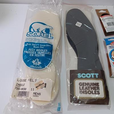 New Sorel felt insoles leather insoles and an assortment of new boot laces.