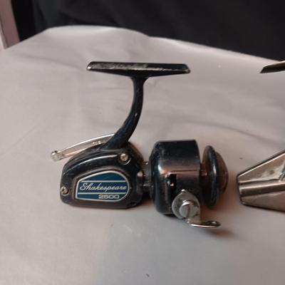 SHAKESPEARE 2500 & NO MAKERS MARK FISHING REELS
