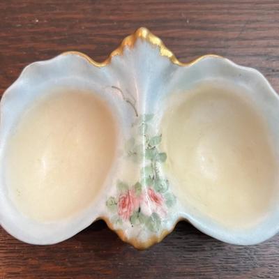 Antique Unmarked Porcelain Egg Dish (Approx 4-3/4