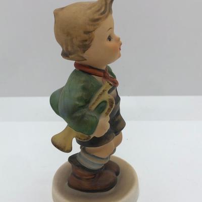 LOT 26K: Vintage Goebel MI Hummel Figurines - Duet, Accordion Boy, Trumpet Boy & Happiness
