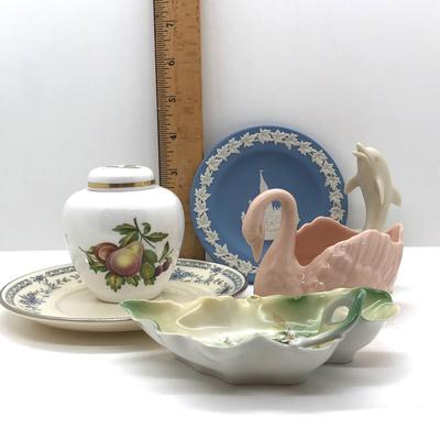 LOT 60D: Mixed Vintage China Collection - Wedgewood, Lenox, Spode & More