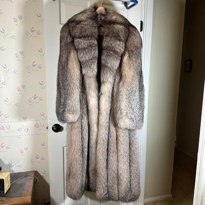LOT 159U: Vintage Zinman Furs Fur Coat
