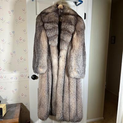 LOT 159U: Vintage Zinman Furs Fur Coat