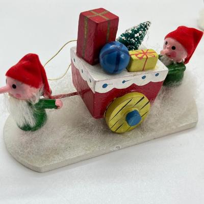 LOT 190G: Handmade Christmas Decorations
