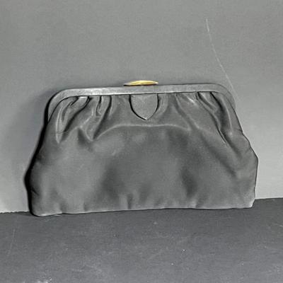 LOT 222M: Assorted Clutch Handbags