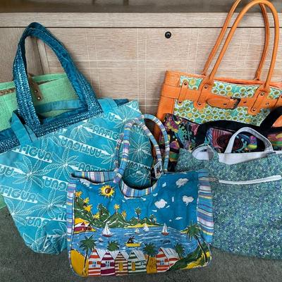LOT 228M: Beach Bag Collection