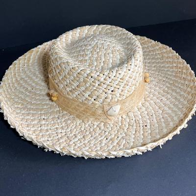 LOT 230M: Collection of Hats w/ Hatbox