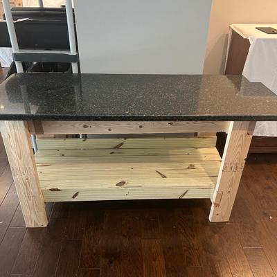 Pine Work Bench W/ Granite Top (LR-RG)