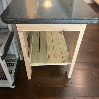 Pine Work Bench W/ Granite Top (LR-RG)