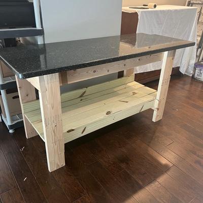 Pine Work Bench W/ Granite Top (LR-RG)