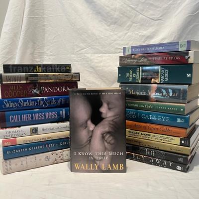 Hardback Novels - Wally Lamb, Sidney Sheldon & More (LR-RG)