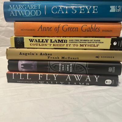 Hardback Novels - Wally Lamb, Sidney Sheldon & More (LR-RG)