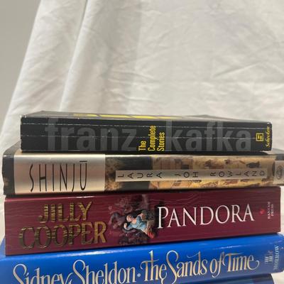 Hardback Novels - Wally Lamb, Sidney Sheldon & More (LR-RG)