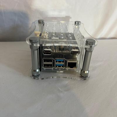 Raspberry Pi 4 Case & More (O-MG)