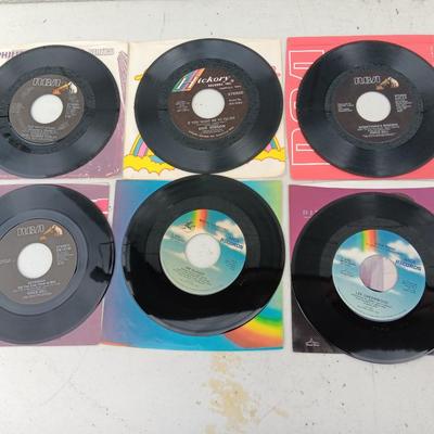 45 RPM Records - Vince Gill - Lee Greenwood - Jim Glaser - Don Gibson and more JUKE BOX CLASSICS !