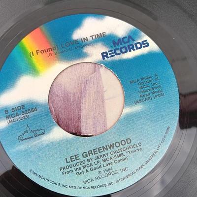 45 RPM Records - Vince Gill - Lee Greenwood - Jim Glaser - Don Gibson and more JUKE BOX CLASSICS !