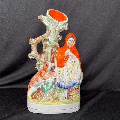 Staffordshire Pottery Red Ridinghood