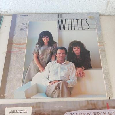 Records - Pointer Sisters - the Whites - Billie Jo Spears - Karen Brooks LP Records