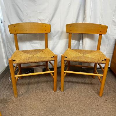 678 Danish Mid-Century Modern J39 Folkestole Chairs by Børge Mogensen