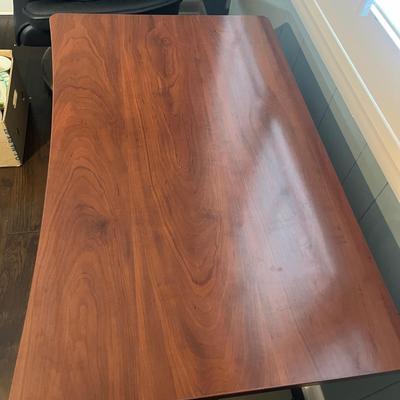 Adjustable Height Desk (O-MG)